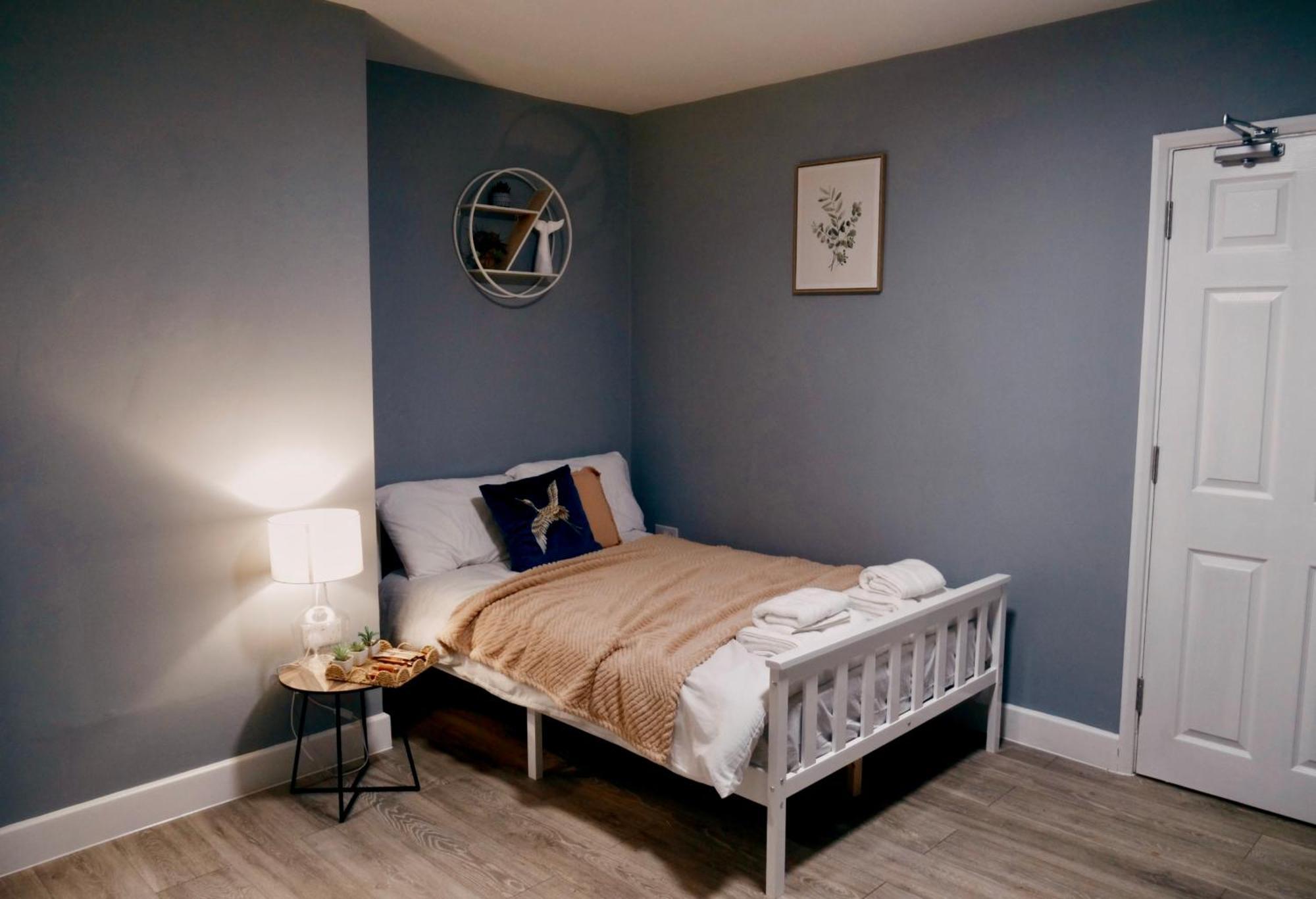 Cosy En-suite Double Room1 Heathrow